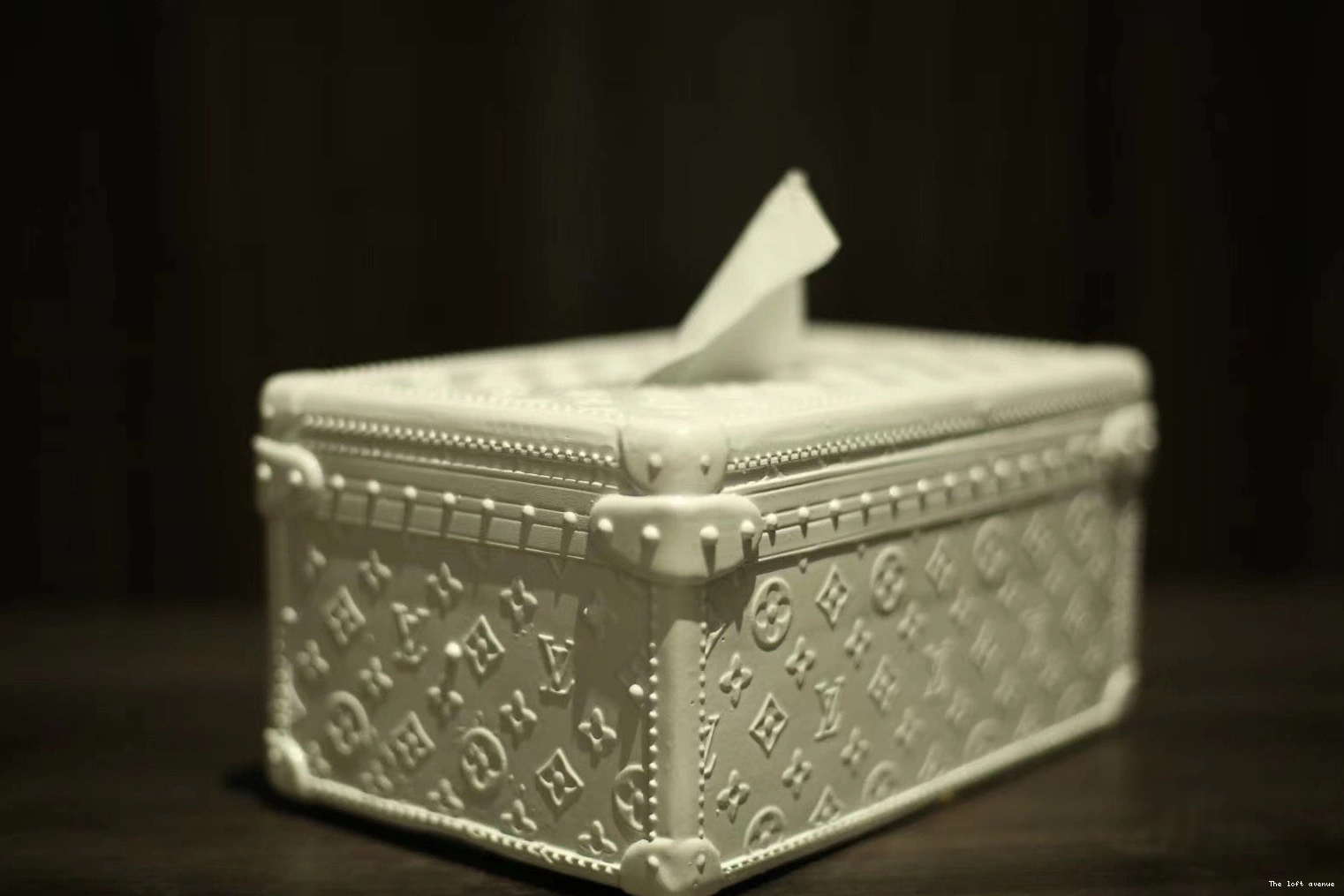 TISSUE LV CUSTOM BOX COVER 0803